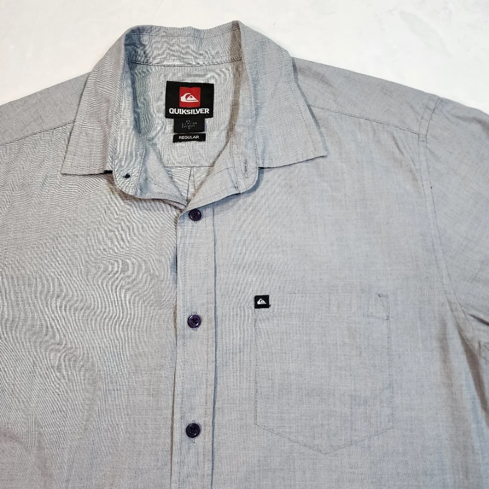 Quiksilver Gray Woven Button Down Shirt Short Sleeve Casual Size Small